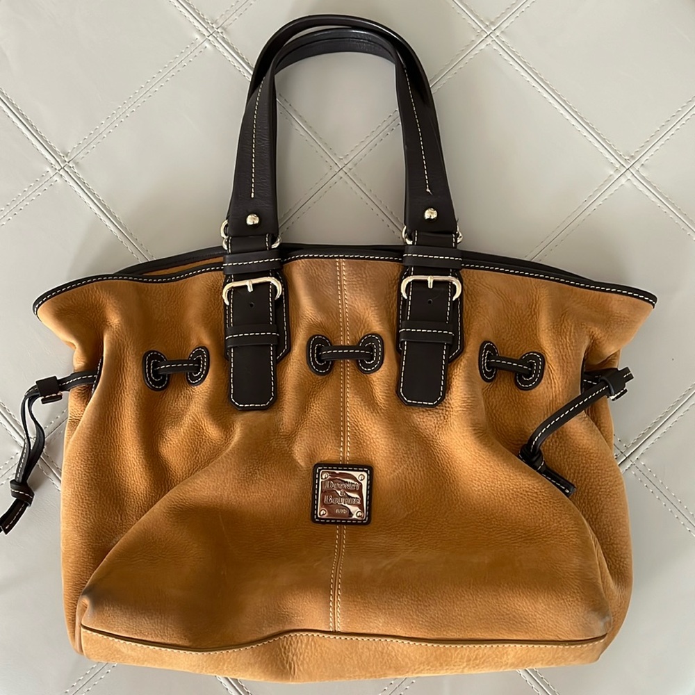 Dooney& Bourke handbags
Florentine Stanwich Satchel bag in tan and brown